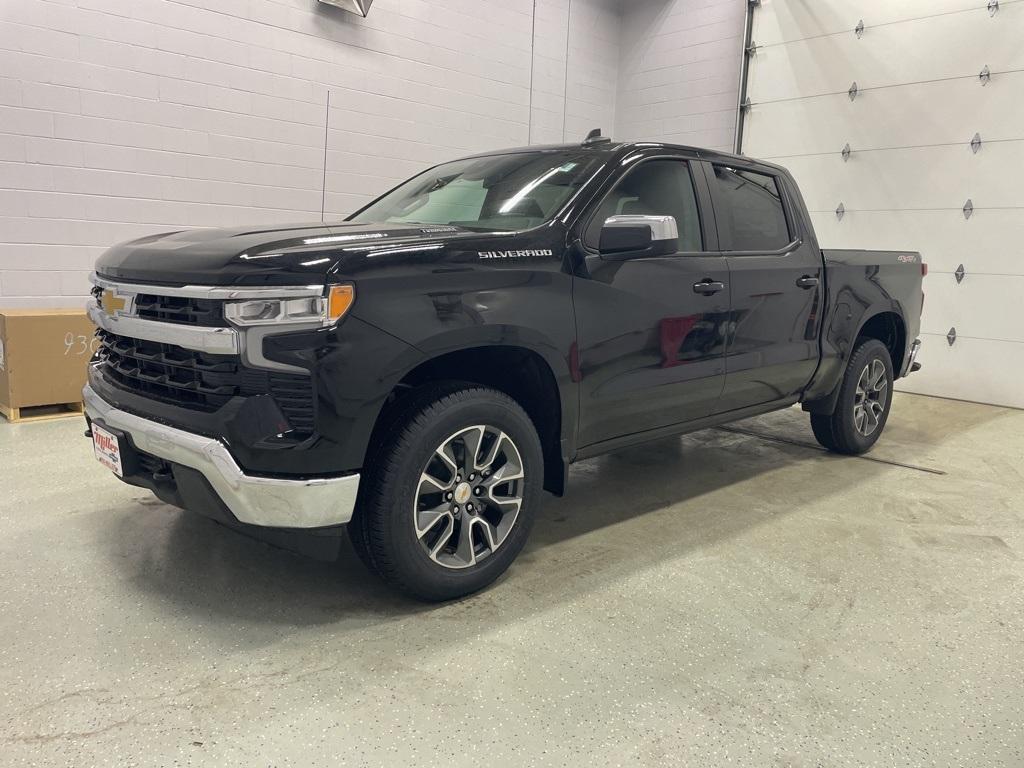 new 2025 Chevrolet Silverado 1500 car, priced at $45,895