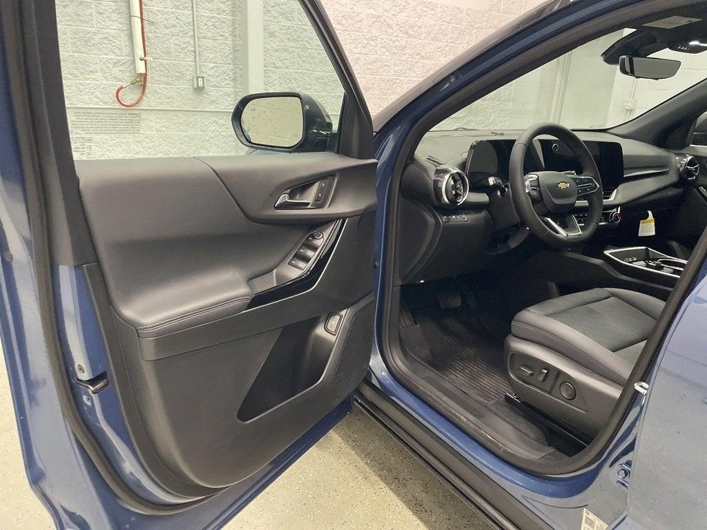 new 2026 Chevrolet Equinox car, priced at $33,450