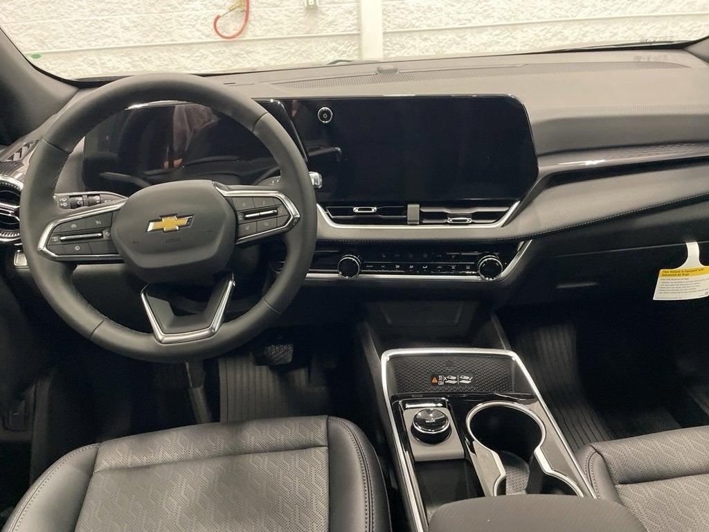 new 2026 Chevrolet Equinox car, priced at $32,440