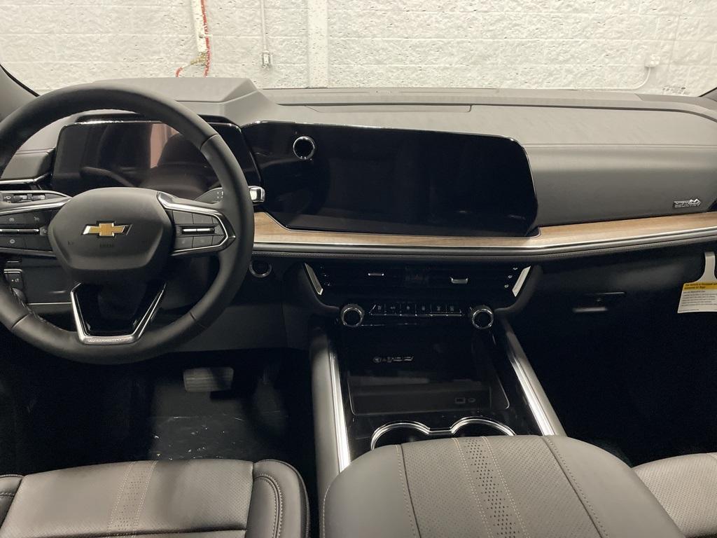 new 2025 Chevrolet Suburban car, priced at $82,695