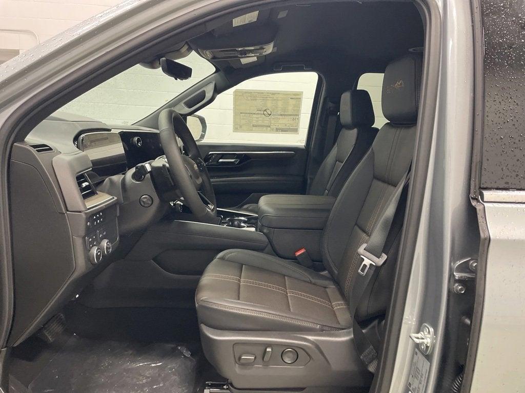 new 2025 Chevrolet Suburban car, priced at $80,999