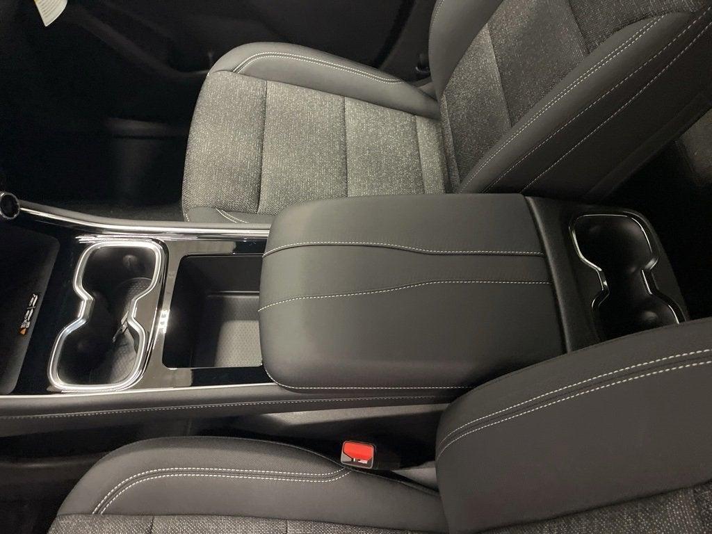 new 2025 Chevrolet Traverse car, priced at $41,999