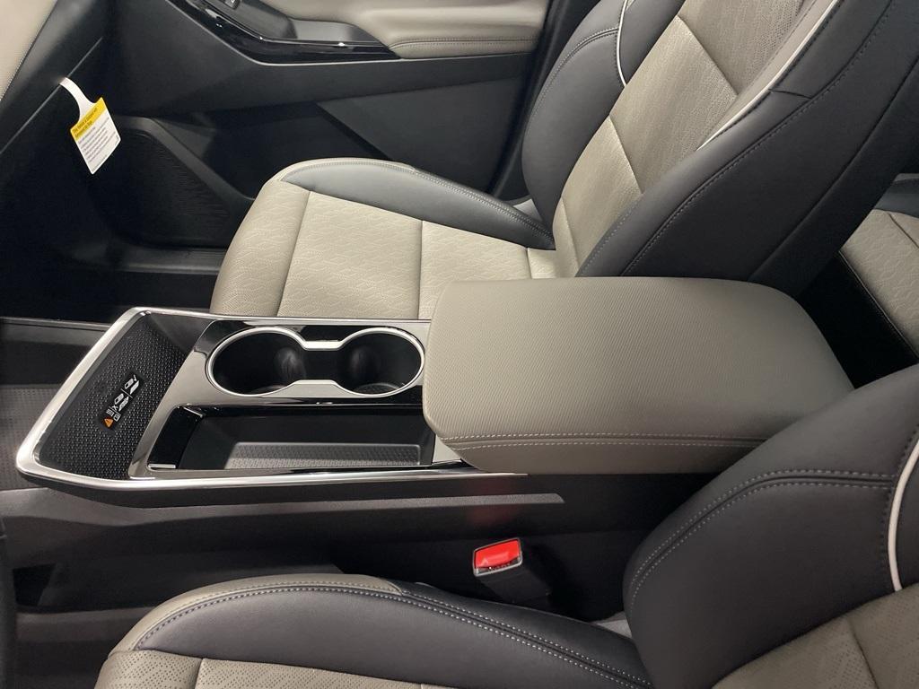 new 2025 Chevrolet Equinox car, priced at $30,995