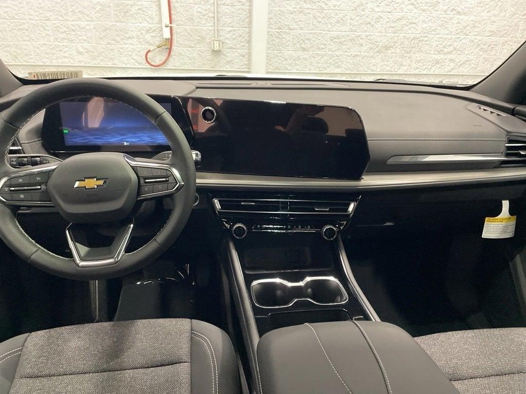 new 2025 Chevrolet Traverse car, priced at $41,999