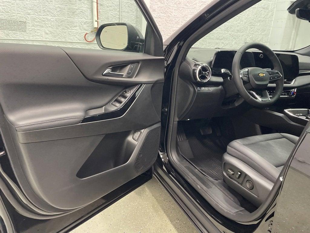 new 2026 Chevrolet Equinox car, priced at $31,855