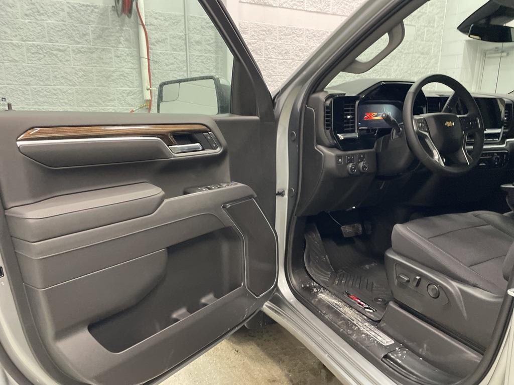 new 2025 Chevrolet Silverado 1500 car, priced at $50,535