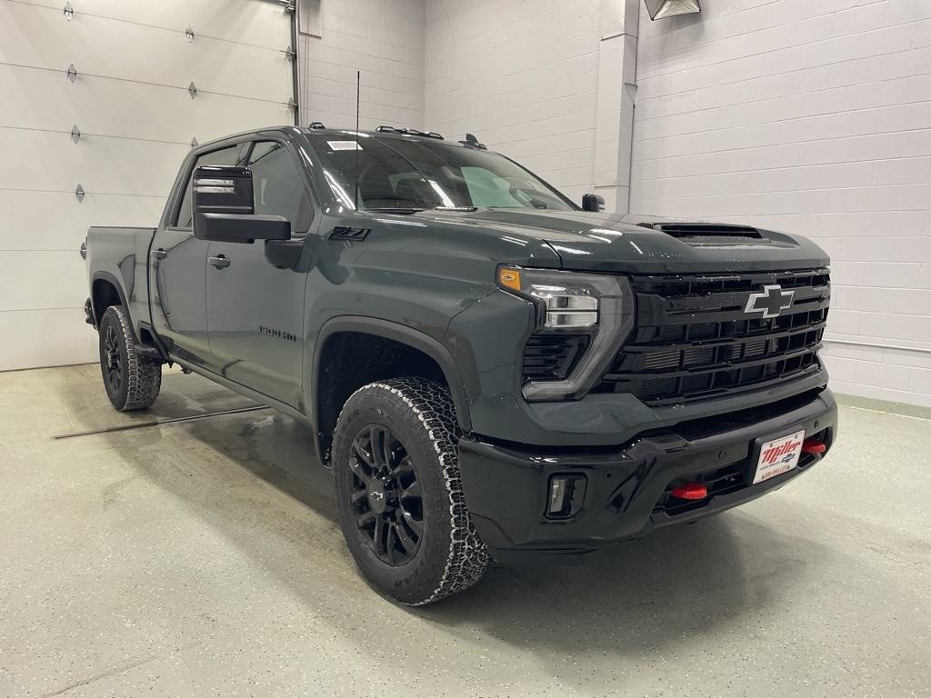 new 2025 Chevrolet Silverado 3500 car, priced at $76,999