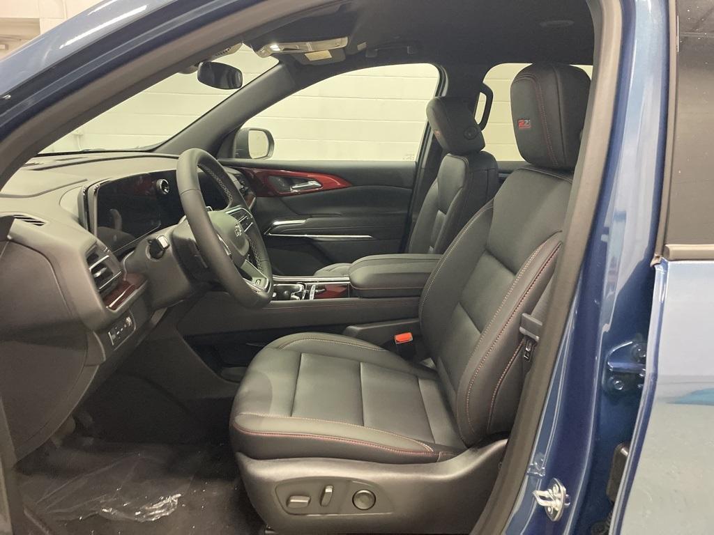 new 2025 Chevrolet Traverse car, priced at $46,999