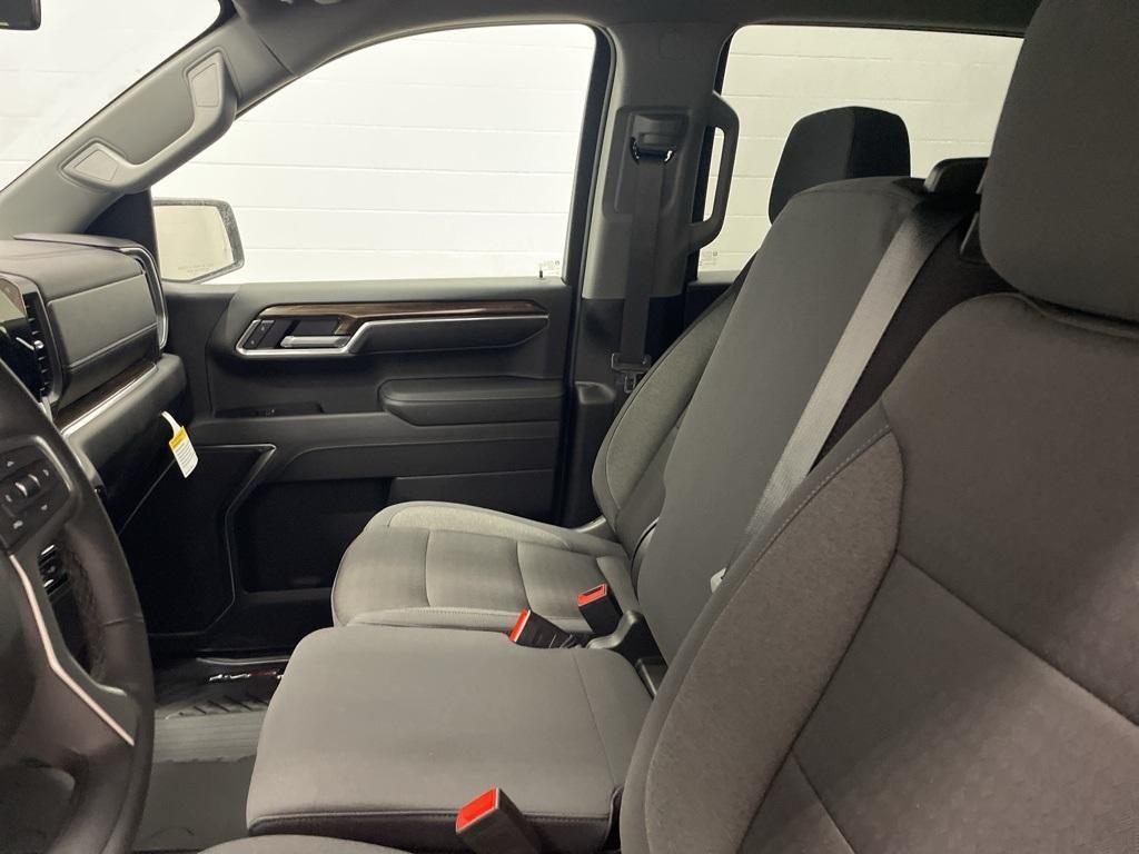 new 2025 Chevrolet Silverado 1500 car, priced at $49,999