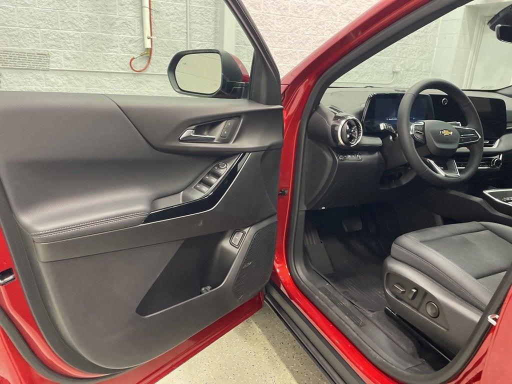 new 2026 Chevrolet Equinox car, priced at $32,950