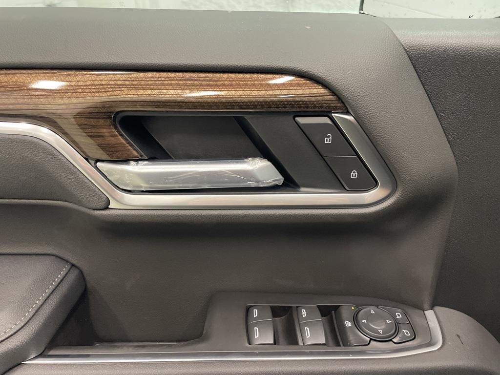 new 2025 Chevrolet Silverado 1500 car, priced at $49,305
