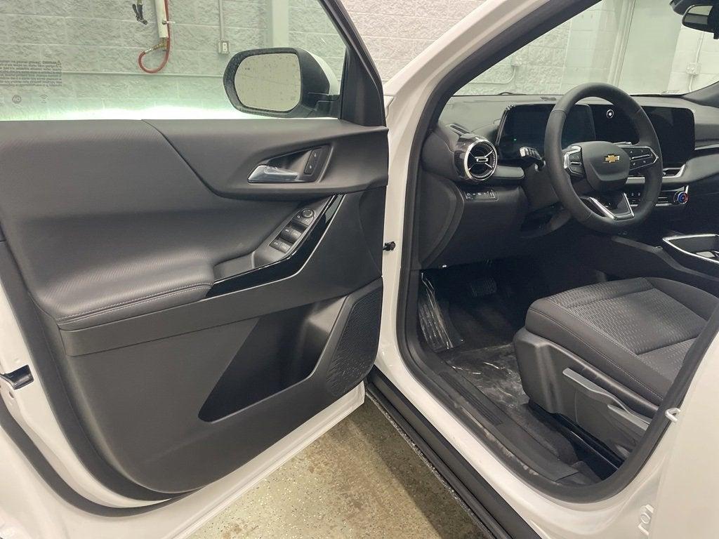 new 2025 Chevrolet Equinox car, priced at $28,999