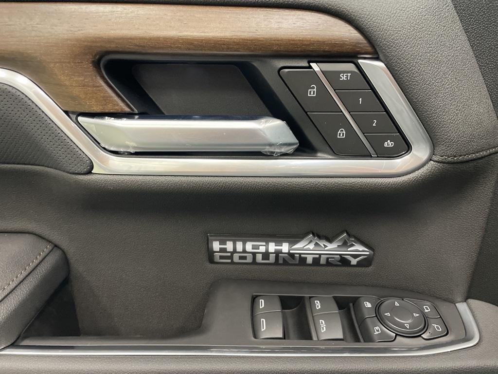 new 2025 Chevrolet Silverado 1500 car, priced at $67,320
