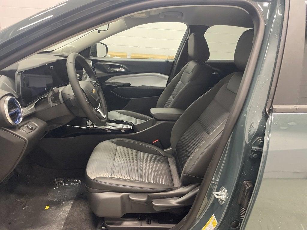 new 2025 Chevrolet Trax car, priced at $24,610