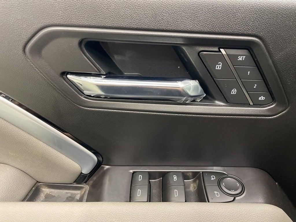new 2025 Chevrolet Colorado car, priced at $49,999