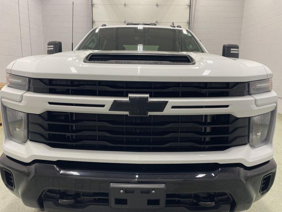 used 2024 Chevrolet Silverado 2500 car, priced at $49,999