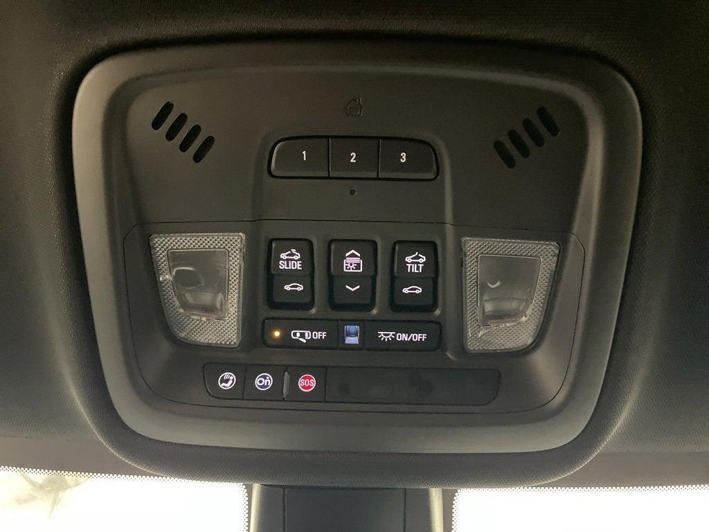 used 2022 Chevrolet Traverse car, priced at $25,990