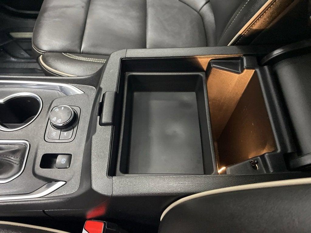 used 2022 Chevrolet Traverse car, priced at $25,990