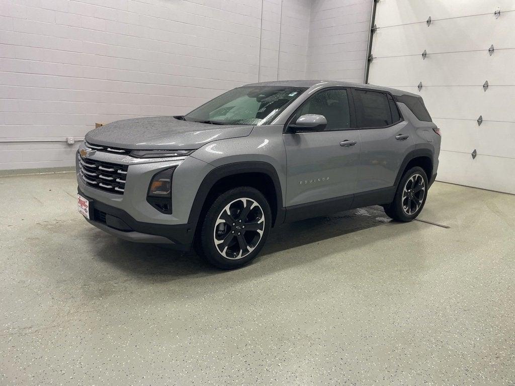 new 2026 Chevrolet Equinox car, priced at $32,940