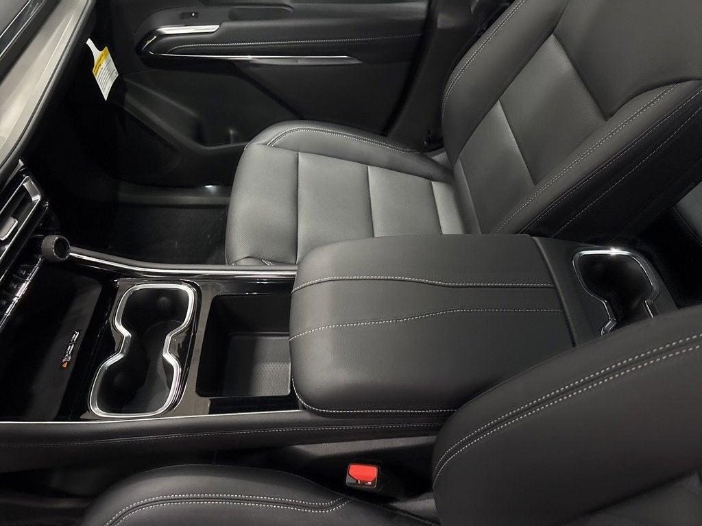 new 2026 Chevrolet Traverse car, priced at $43,920