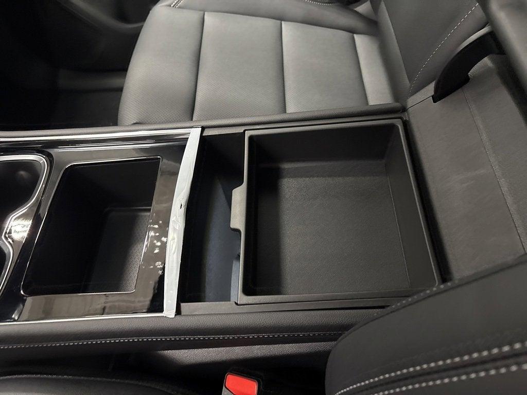 new 2026 Chevrolet Traverse car, priced at $43,920