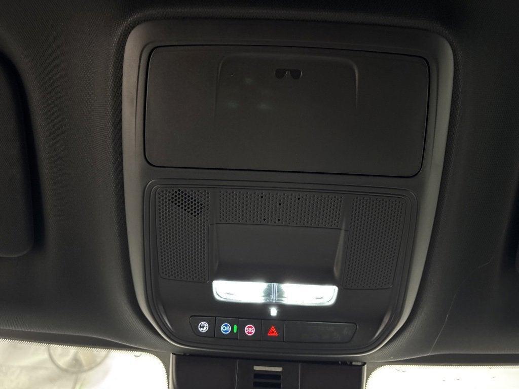 new 2026 Chevrolet Traverse car, priced at $43,920