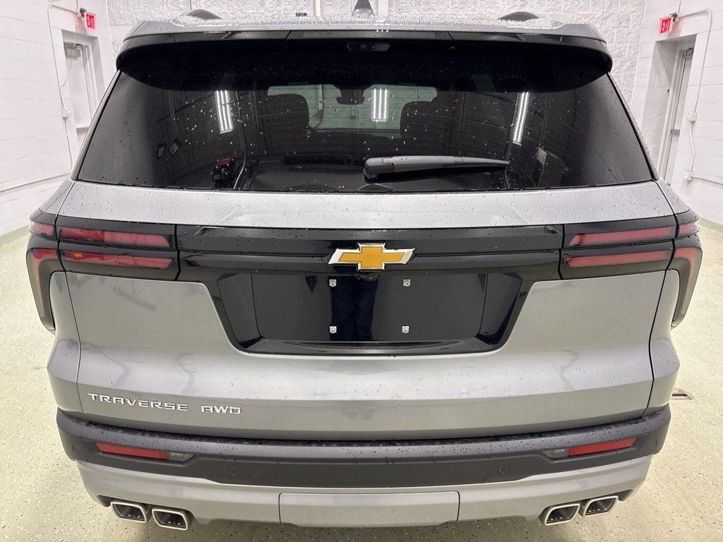 new 2026 Chevrolet Traverse car, priced at $43,920
