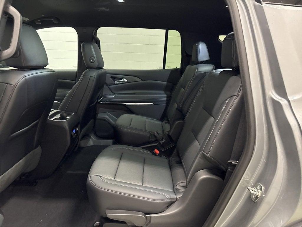 new 2026 Chevrolet Traverse car, priced at $43,920