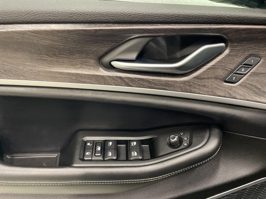 used 2021 Jeep Grand Cherokee L car, priced at $27,999
