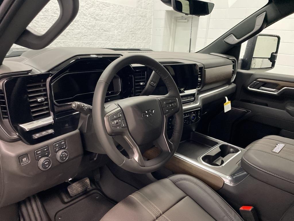 new 2025 Chevrolet Silverado 3500 car, priced at $82,965