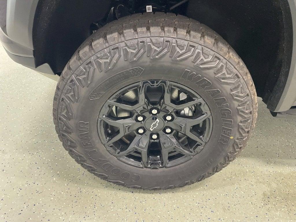 new 2025 Chevrolet Colorado car, priced at $52,170