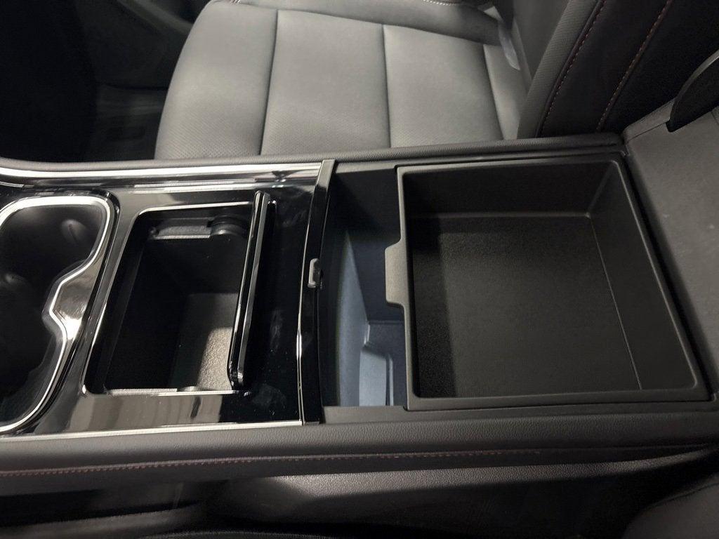 new 2026 Chevrolet Traverse car, priced at $51,440