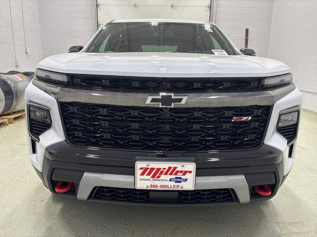 new 2026 Chevrolet Traverse car, priced at $51,440