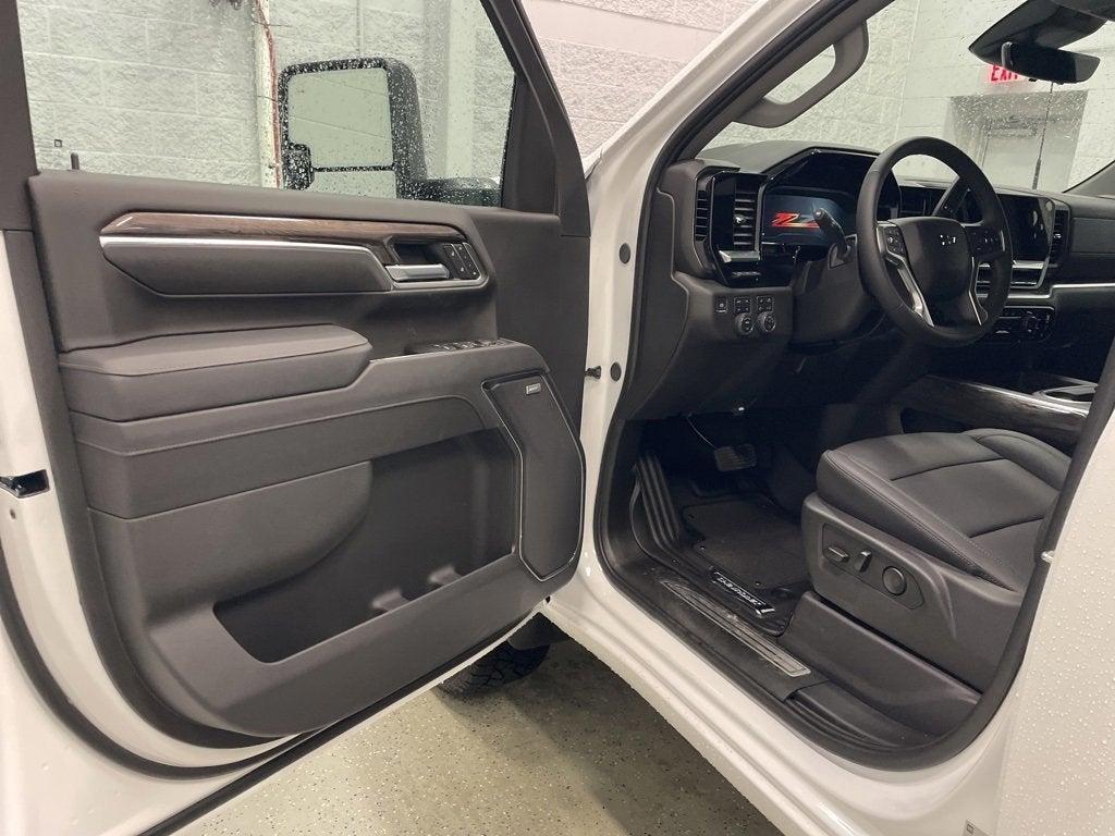 new 2025 Chevrolet Silverado 3500 car, priced at $77,790