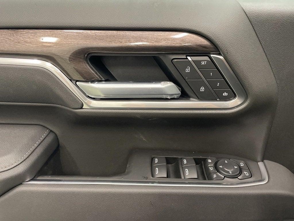 new 2025 Chevrolet Silverado 3500 car, priced at $77,790