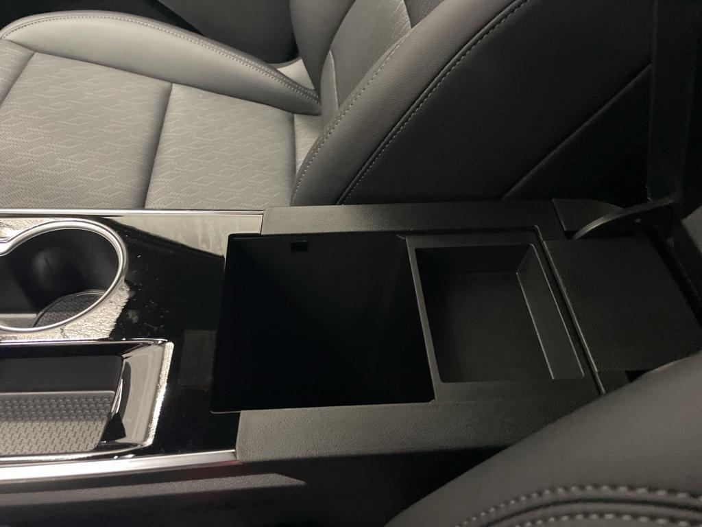 new 2026 Chevrolet Equinox car, priced at $33,599