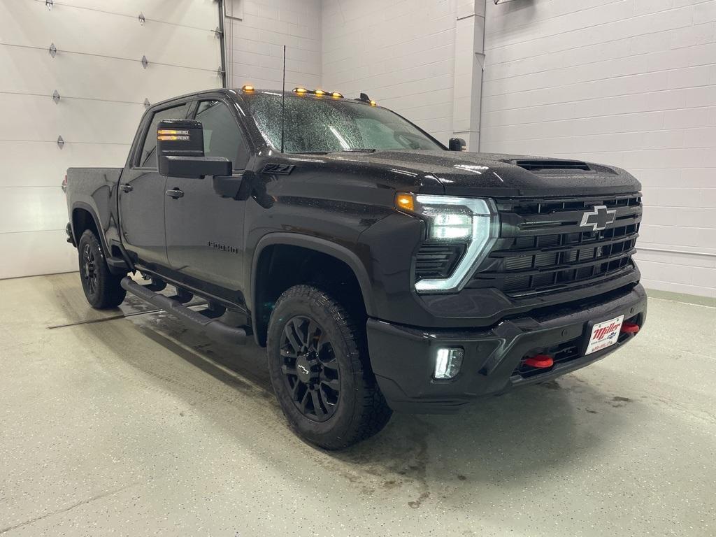 new 2025 Chevrolet Silverado 3500 car, priced at $77,305