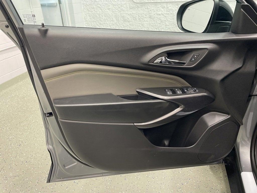 new 2025 Chevrolet Trax car, priced at $24,815