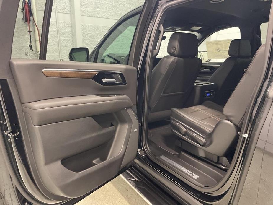 new 2025 Chevrolet Suburban car, priced at $83,195