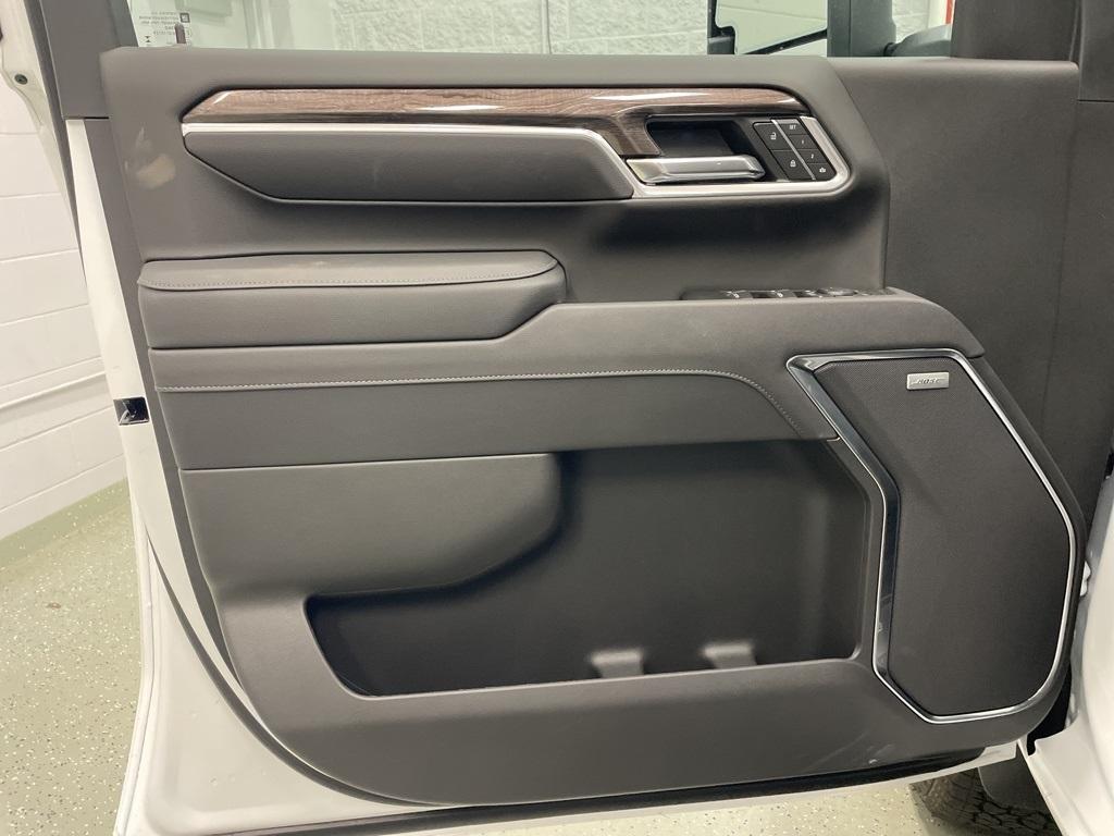 new 2025 Chevrolet Silverado 3500 car, priced at $78,180