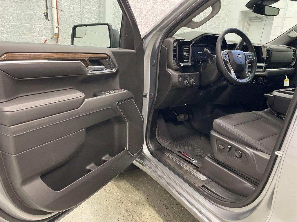 new 2025 Chevrolet Silverado 1500 car, priced at $46,570