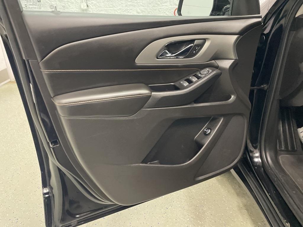 used 2019 Chevrolet Traverse car, priced at $18,990