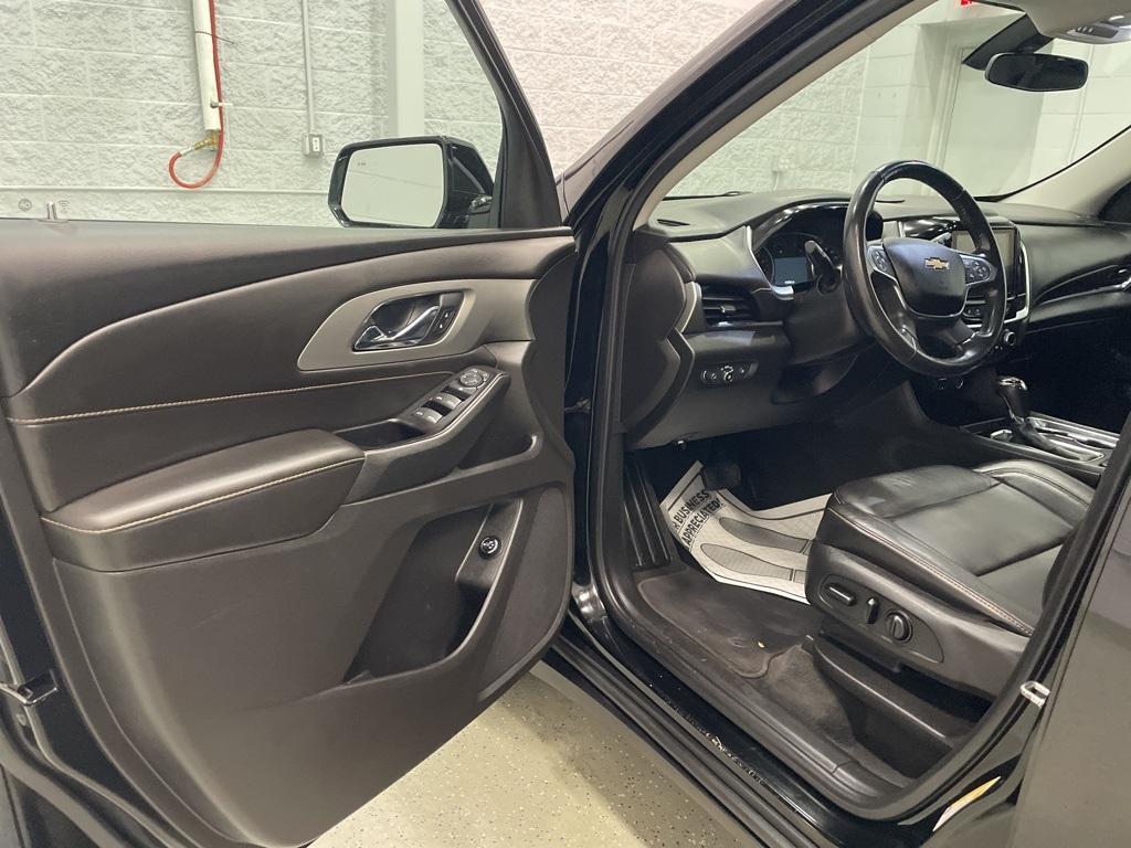 used 2019 Chevrolet Traverse car, priced at $18,990