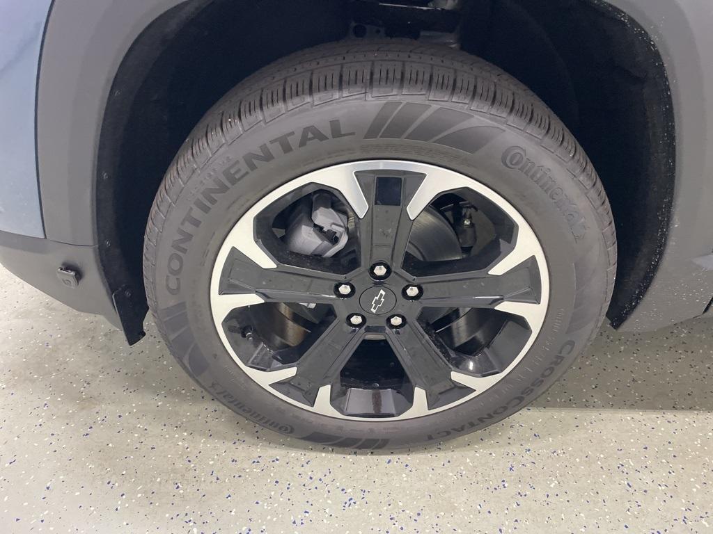new 2026 Chevrolet Equinox car, priced at $34,199