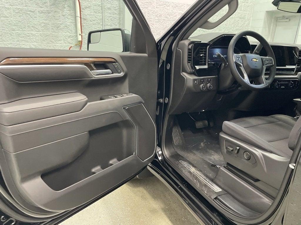 new 2025 Chevrolet Silverado 1500 car, priced at $44,695