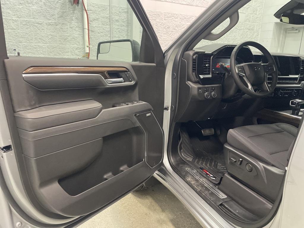 new 2025 Chevrolet Silverado 1500 car, priced at $52,540