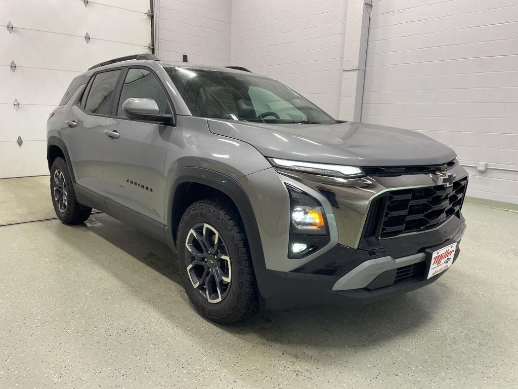 new 2025 Chevrolet Equinox car, priced at $33,999