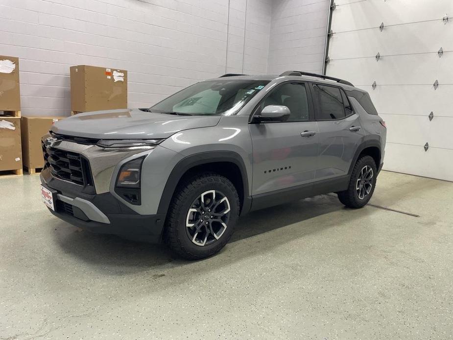 new 2025 Chevrolet Equinox car, priced at $33,999