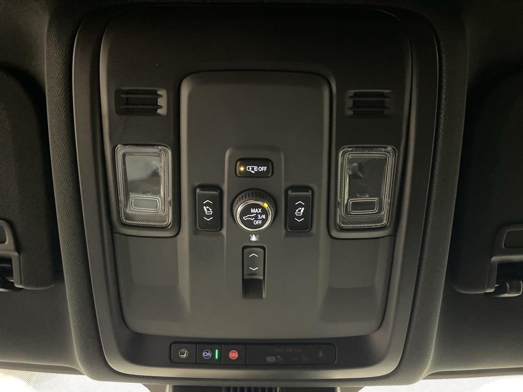 new 2025 Chevrolet Suburban car, priced at $77,389