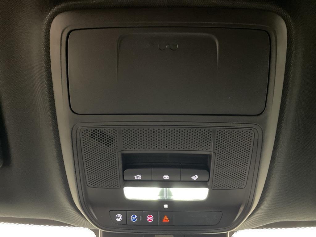 new 2025 Chevrolet Traverse car, priced at $48,360